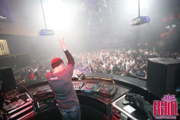 Joey Gootee, aka Joey Modus, performing at a nightclub years before his fatal heroin overdose